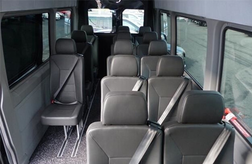 Minibus rentals in Seattle